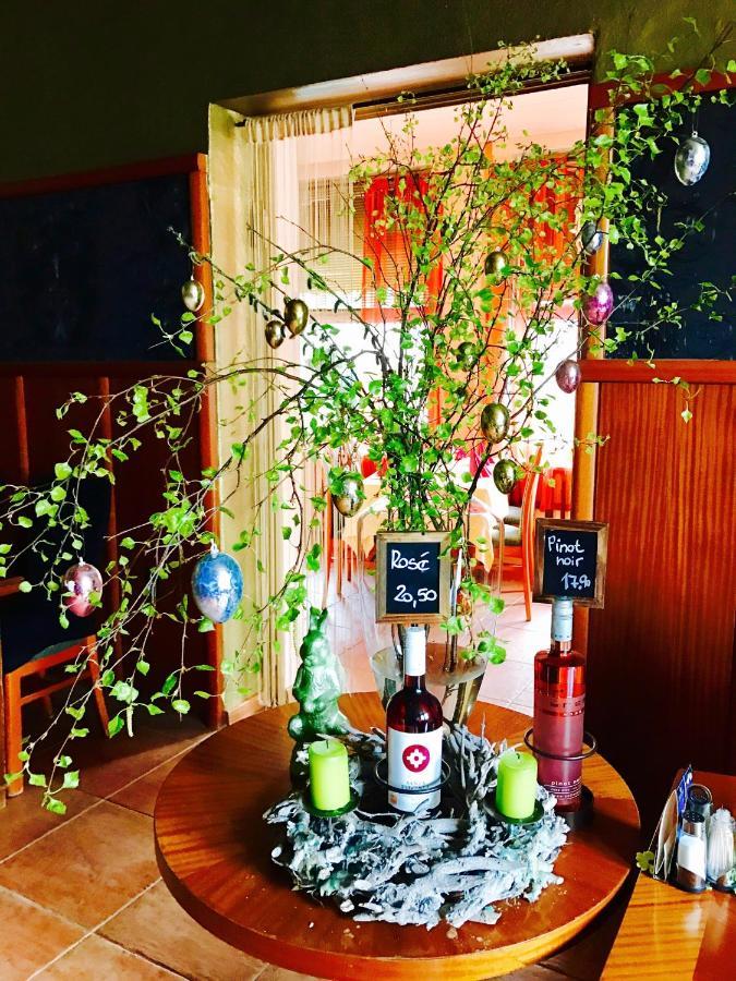Zu Den Linden - Radebeul Pension Mit Restaurant 외부 사진