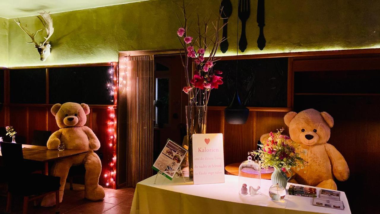 Zu Den Linden - Radebeul Pension Mit Restaurant 외부 사진