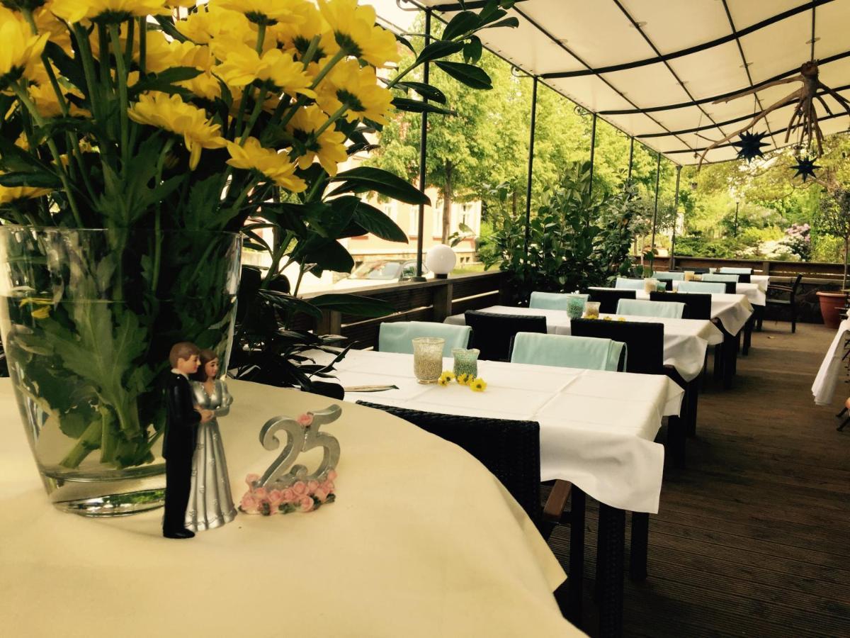 Zu Den Linden - Radebeul Pension Mit Restaurant 외부 사진